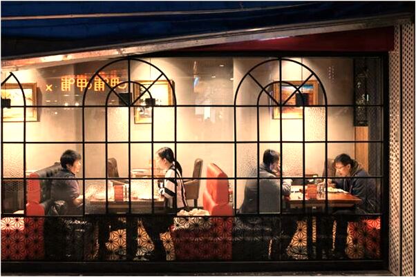 夢見開車被流水擋住了路有什麼寓意嗎？_周公解夢官網