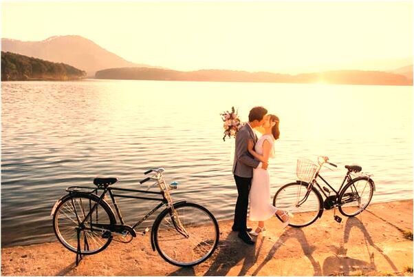 夢到了親眼看見飛機墜入水中會是什麼預兆_周公解夢官網