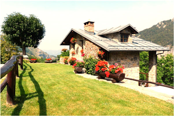 夢見旅館另一床上睡著人代表著什麼_周公解夢官網