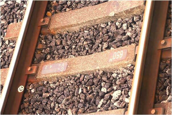 夢到了別人接吻有什麼徵兆_周公解夢官網