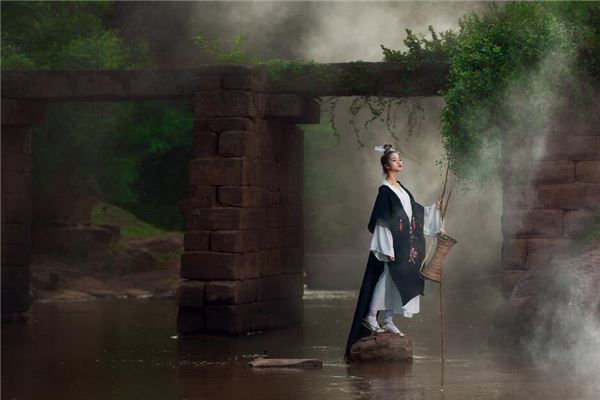 84年屬鼠女花心不_十二生肖