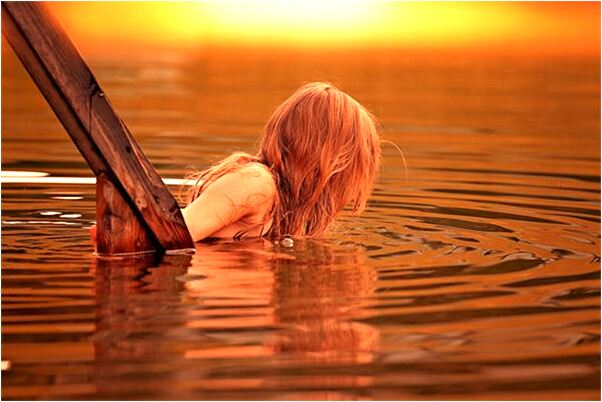 夢到了在一個水坑邊上選舉啥意思_周公解夢官網