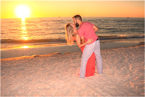 夢見初戀跳樓死了代表著什麼?_周公解夢官網