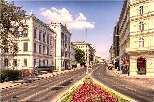 夢到蛇咬到手了有什麼說法_周公解夢官網