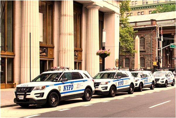 夢到了頭髮染緑色有什麼寓意嗎_周公解夢官網