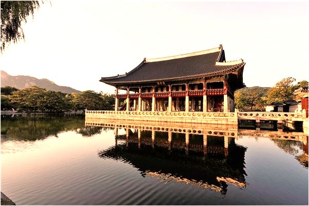 夢到不小心和自己暗戀的人擁抱有什麼意思_周公解夢官網