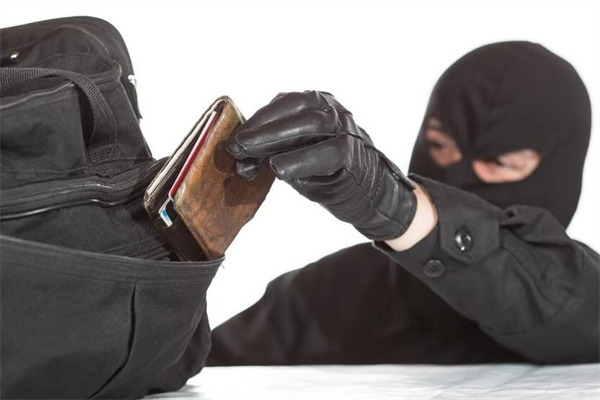 夢到了被人偷窺有什麼意義嗎_周公解夢