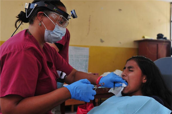 夢見拔牙齒是什麼意思_周公解夢