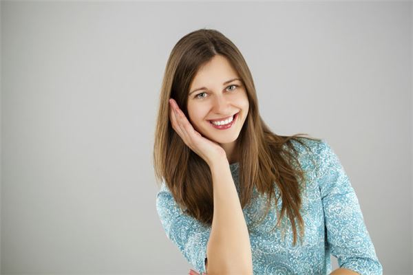 82年屬狗女下半年運勢_十二生肖