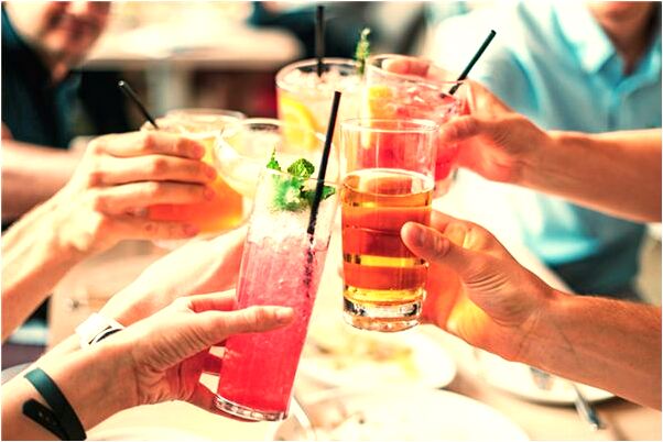 夢到我穿絲襪被人發現意味著什麼_周公解夢官網