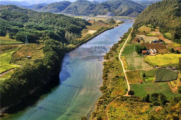夢到了長河水意味著什麼_周公解夢