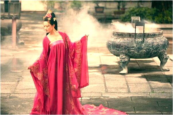 夢到了被撞死的人鬼魂找我啥意思_周公解夢官網