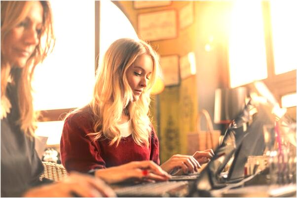 夢到了左腳下印著小人是什麼預兆_周公解夢官網