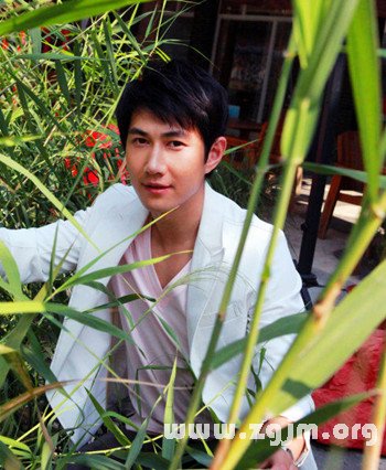 何明翰個人資料 何明翰圖片 何明翰演過的電視劇_十二星座