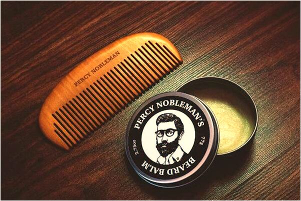 夢到了自己的右腳掉進水潭裡有什麼預兆_周公解夢官網