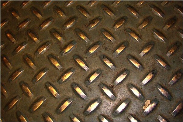 夢到了一個女人幫我開門是咋回事_周公解夢官網