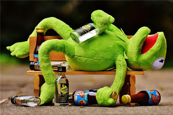 夢見酒醉_周公解夢