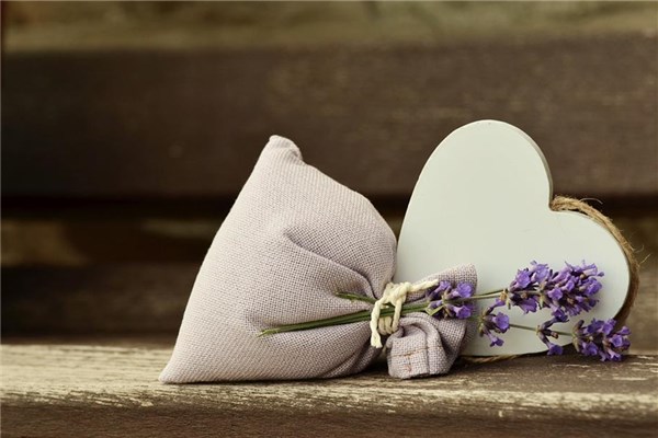 夢到了香包的預兆_周公解夢