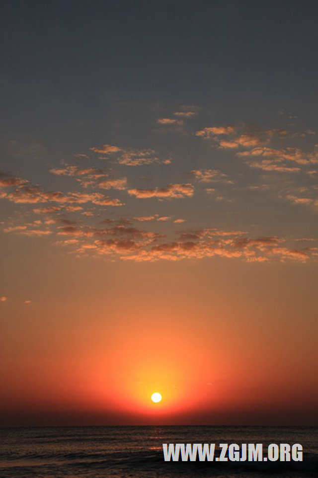 夢見失去左臂_周公解夢夢到失去左臂是什麼意思_做夢夢見失去左臂好不好_周公解夢官網