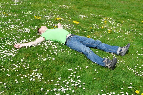 夢見死人是好是壞_周公解夢