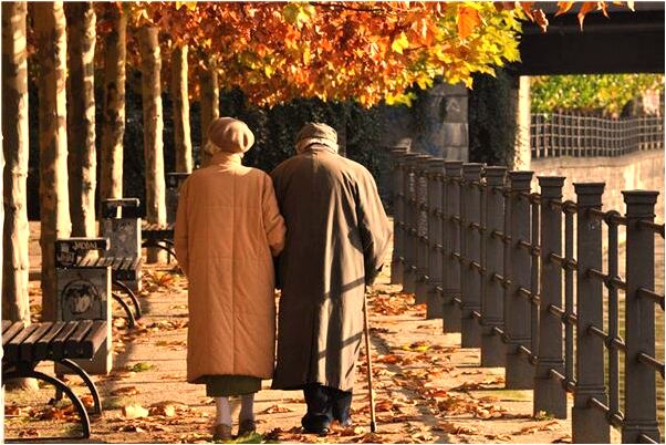 夢到了對別人開槍預示什麼_周公解夢官網