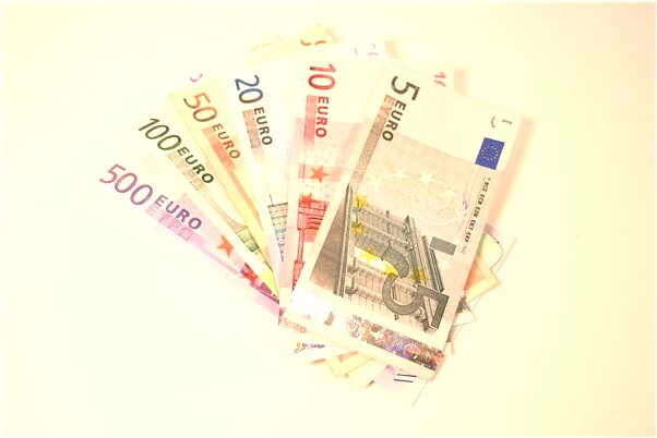 夢見牆上爬很多小蟲子預兆了什麼嗎_周公解夢官網