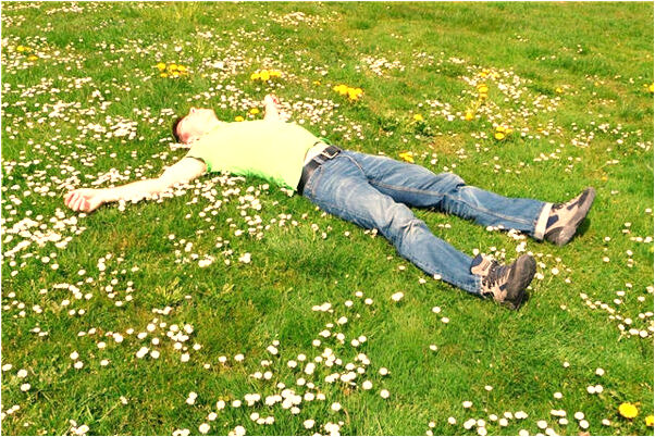 夢到以前女同事對我暖昧纏綿有何寓意_周公解夢官網