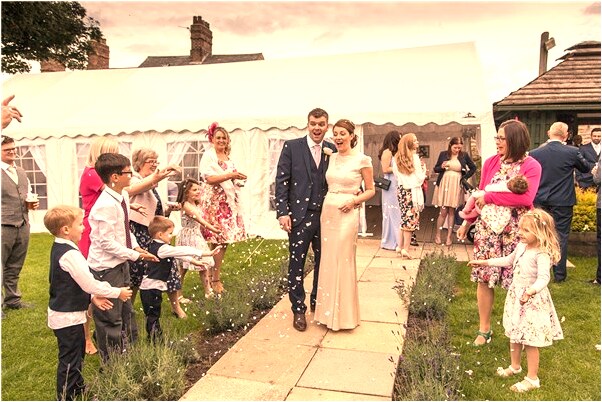 夢到自己吃東西掉牙預兆了什麼嗎_周公解夢官網