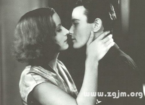 最容易移情別戀的星座男_十二星座