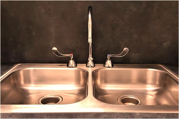 夢到貨車為躲客車翻車怎么回事_周公解夢官網