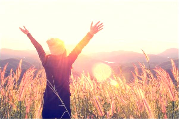 夢見自己從高處掉下來怎么回事_周公解夢官網