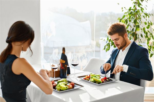 82年屬相婚配表_十二生肖