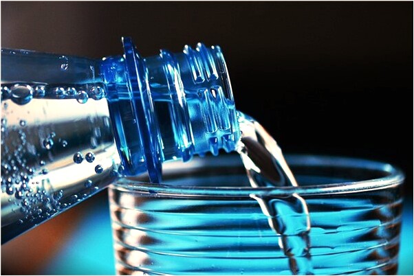 夢到摸我的臉是啥預兆_周公解夢官網