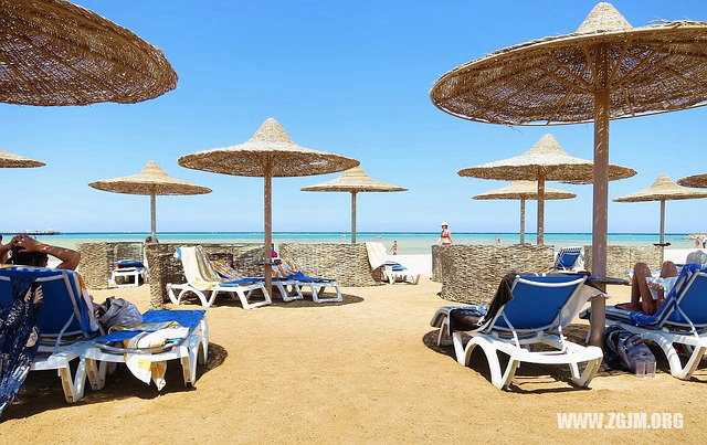 夢見蹲廁所大便_周公解夢夢到蹲廁所大便是什麼意思_做夢夢見蹲廁所大便好不好_周公解夢官網