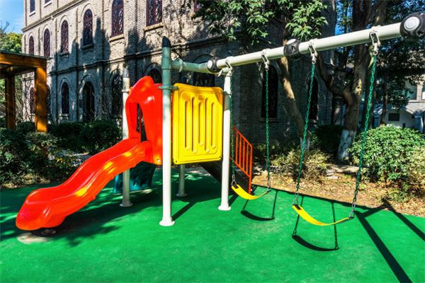 夢見滑梯_周公解夢