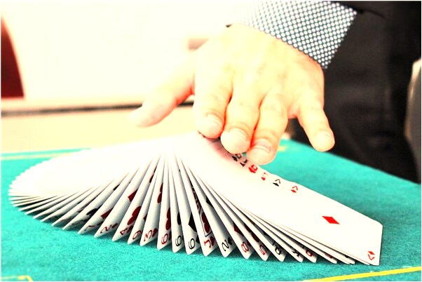 夢見走錯門進了男廁所是什麼徵兆_周公解夢官網