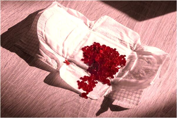 夢到蛇嚇醒是什麼徵兆_周公解夢官網