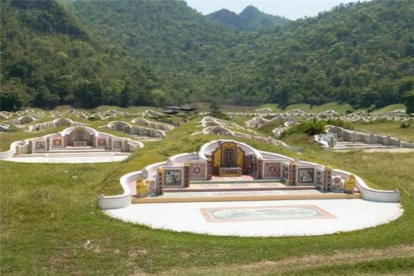 夢到了自己的墳意味著什麼_周公解夢