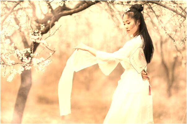 夢到了毛蟲爬全身會有什麼預兆_周公解夢官網