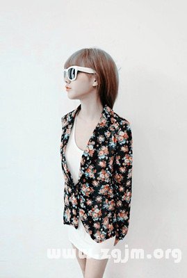 感情中容易犯傻的星座_十二星座