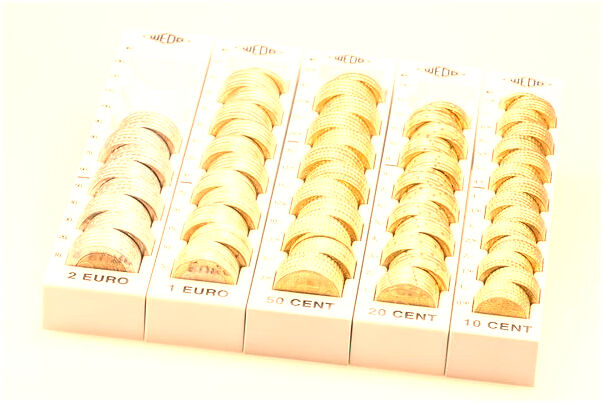 夢見自己上車時穿著紅鞋子什麼寓意_周公解夢官網