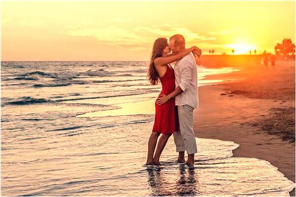 夢到上台表演節目是什麼預兆_周公解夢官網