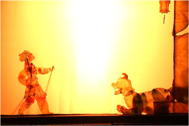 夢見給老人喝墨汁被人追有什麼徵兆_周公解夢官網