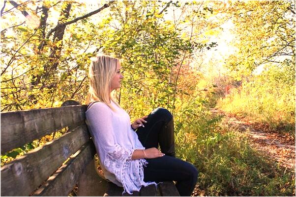 夢見腮幫被小白蛇咬了有什麼預示嗎_周公解夢官網