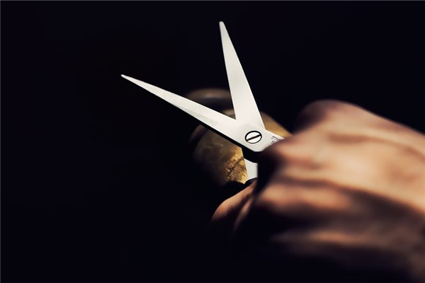 夢到剪刀傷人預兆了什麼嗎_周公解夢