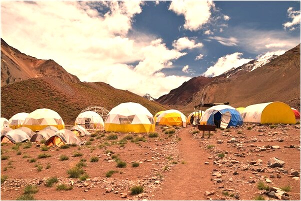 夢見有人自殺鬼打牆有何寓意_周公解夢官網