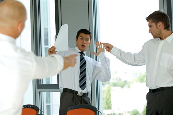 夢到被人罵_周公解夢