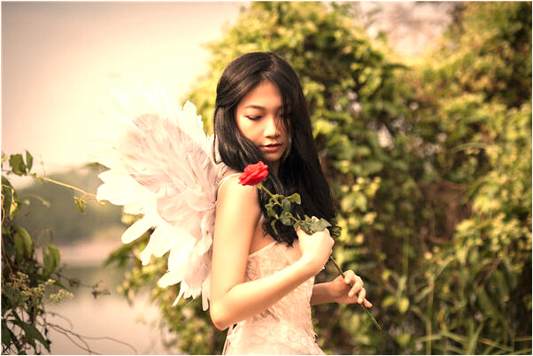 夢見赤裸的瘋女人追我意味著什麼_周公解夢官網