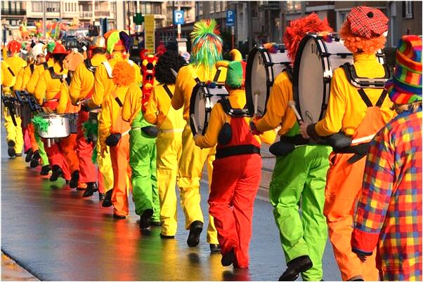 夢到三個人和一個小孩是好的徵兆嗎_周公解夢官網