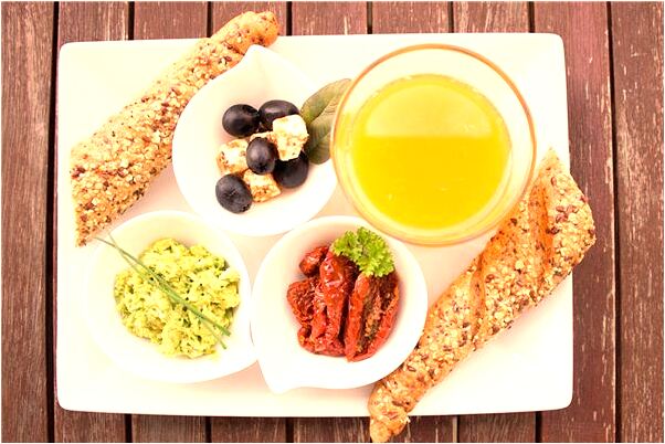 夢見有人闖入房間代表什麼_周公解夢官網